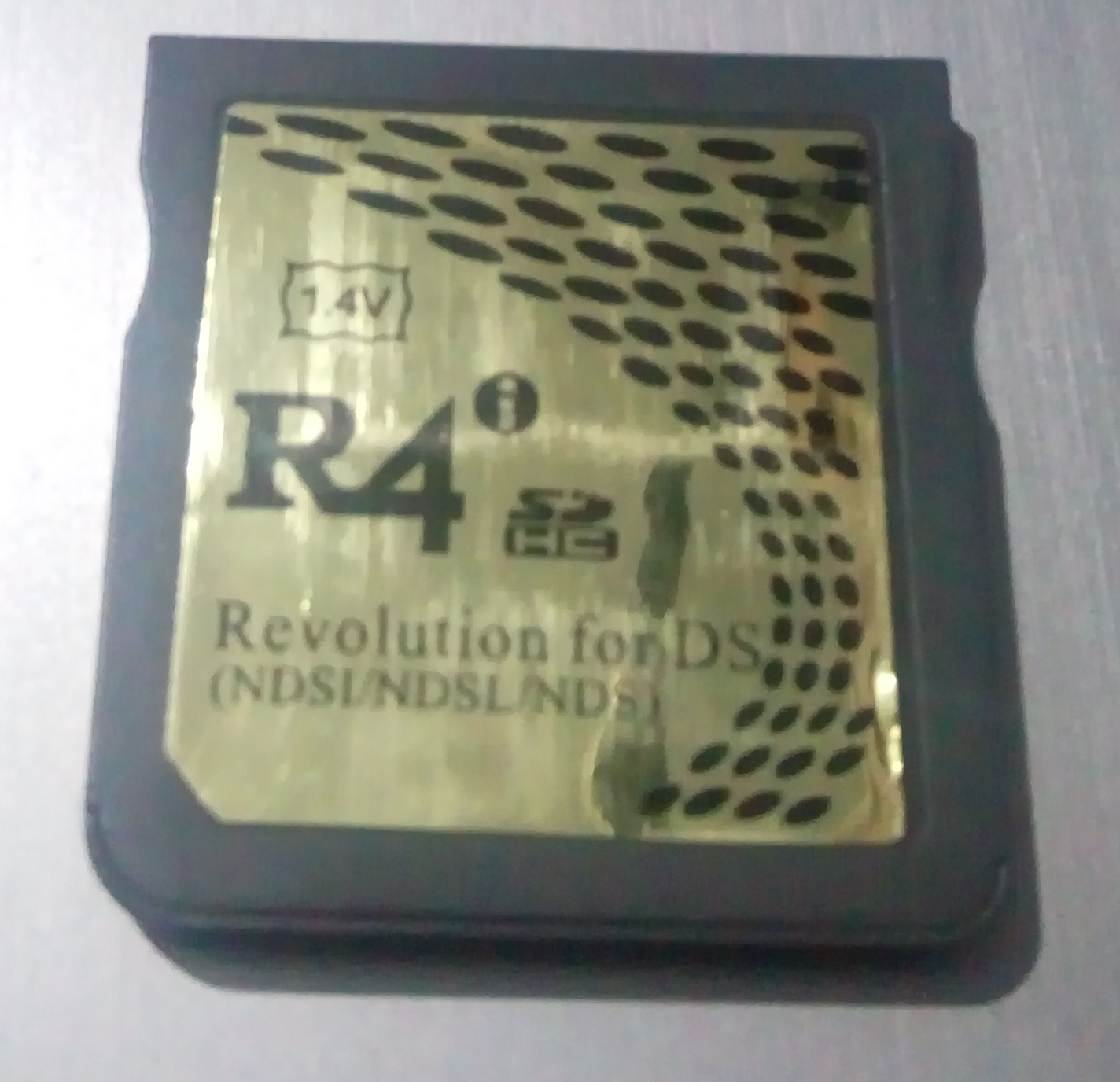 R4i SDHC 1.4V